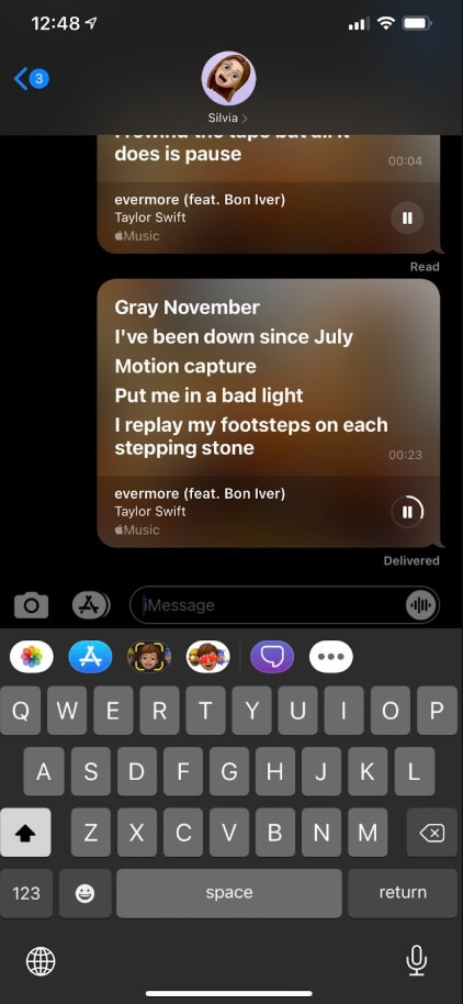 copy the lyrics and paste to iMessage