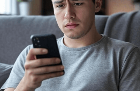 15 Text Pranks to Make Your Long-Distance Boyfriend Laugh